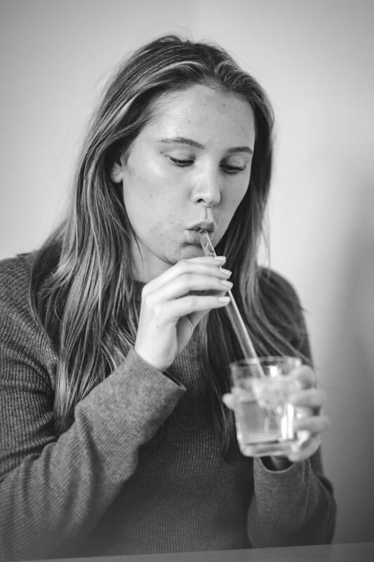 Med rörfonation hjälper vi dig att hitta balansen och klarheten i varje ton, för en starkare och mer resonant röst.